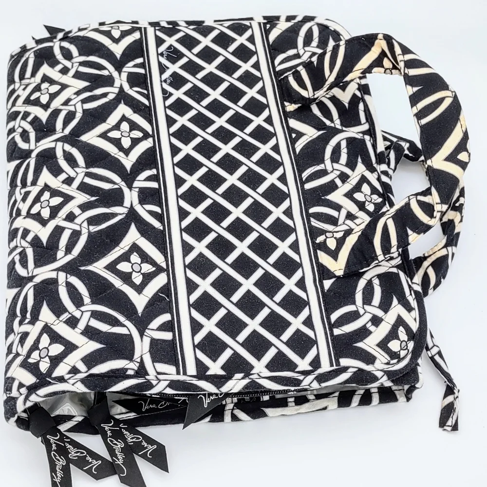 Vera Bradley Hanging Organizer "Concerto" Toiletry Bag - Picture 3 of 13